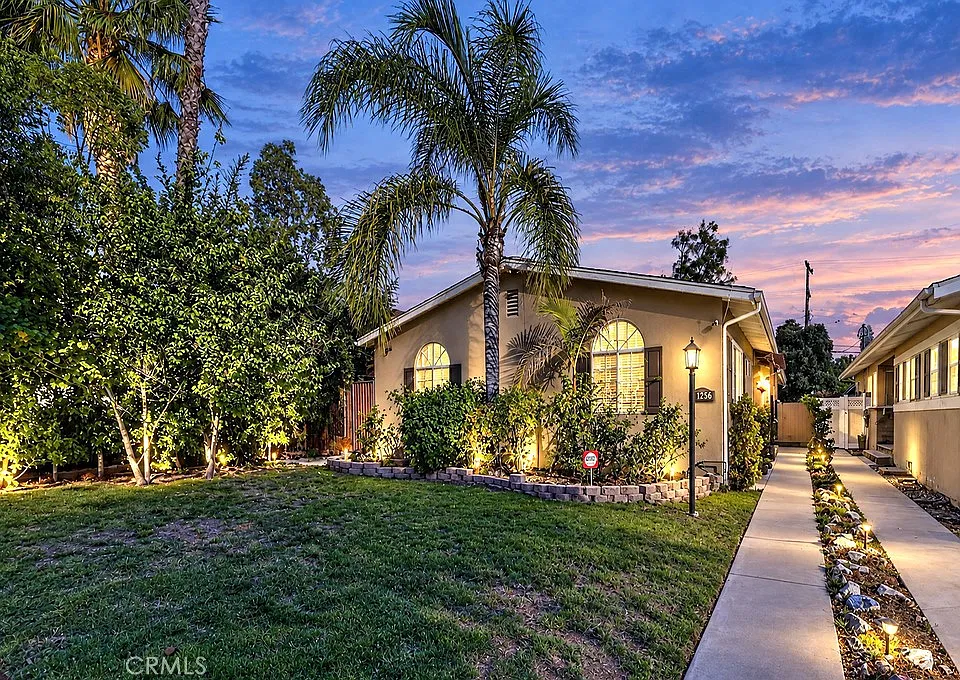 1256 Irving Ave