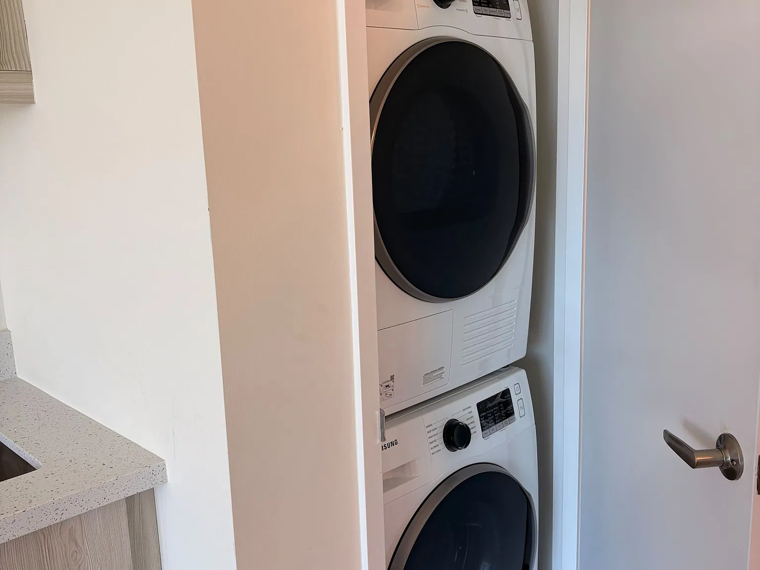 Studio, $1,550 — Photo 4