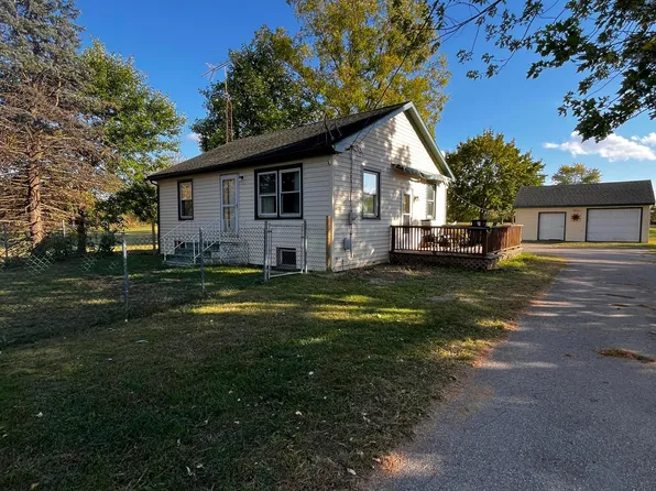 2046 Us Highway 12, Galien, MI 49113