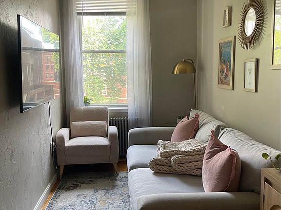 3rd image of 23 Hull St #3F