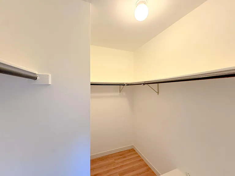 154 S Waters Edge Dr #B — Photo 6