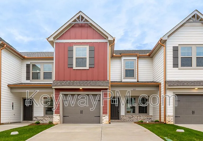 1117 Jolly Ln — Photo 1