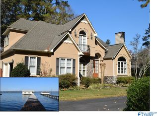 2818 Willow Beach Rd, Guntersville, AL 35976
