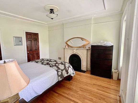 5th image of 312 Lafayette Ave #4