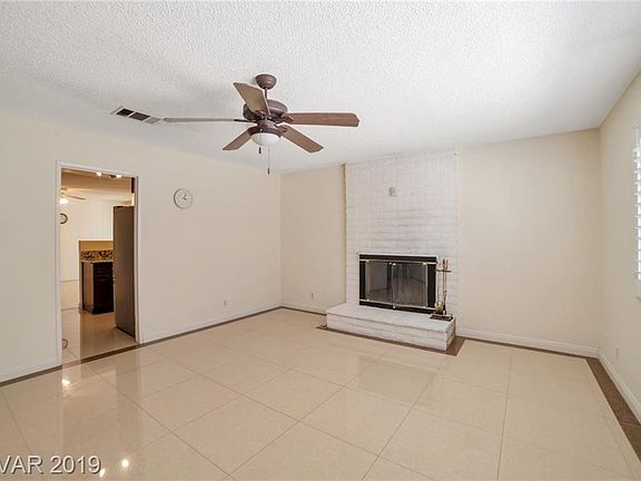 4th image of 104 Breeze Ct