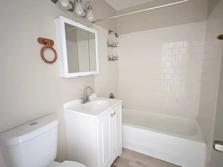 4241 Jennifer Ln #1A — Photo 17