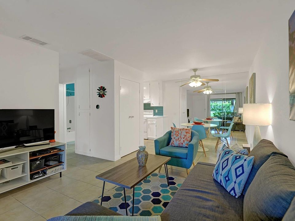 1st image of 680 N Ashurst Ct #100