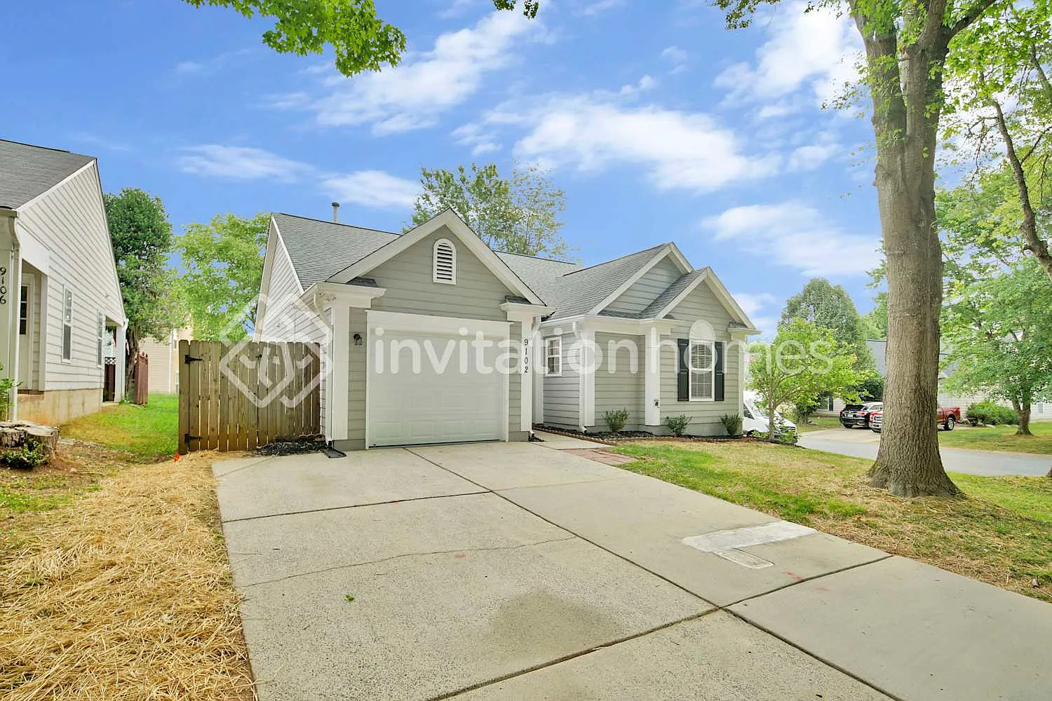 9102 Eaker Ct Charlotte, NC 28215 — Photo 1