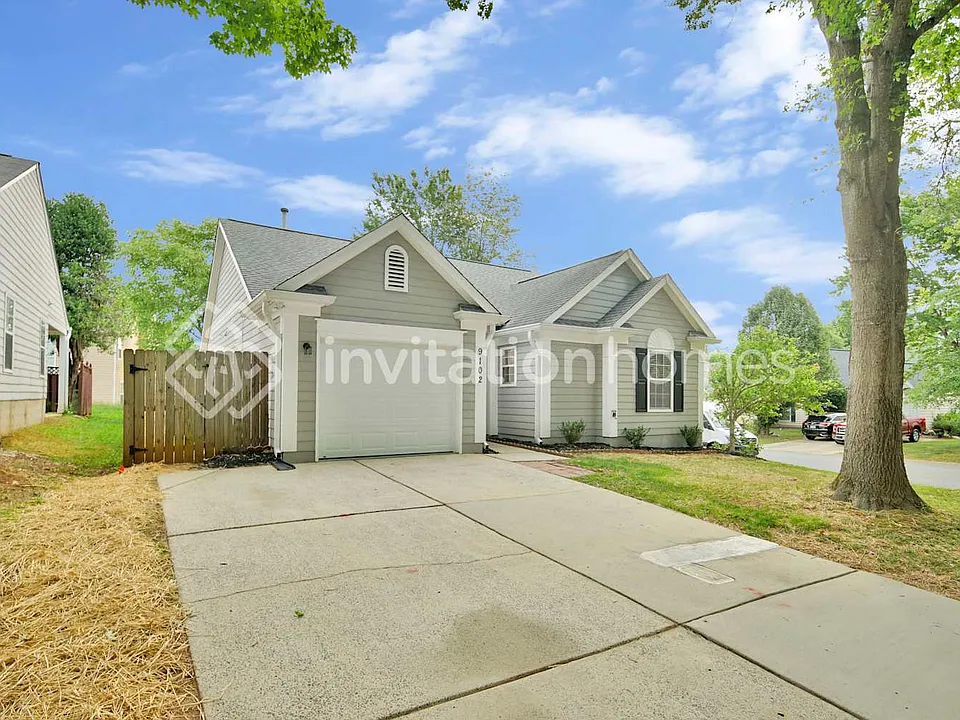 9102 Eaker Ct