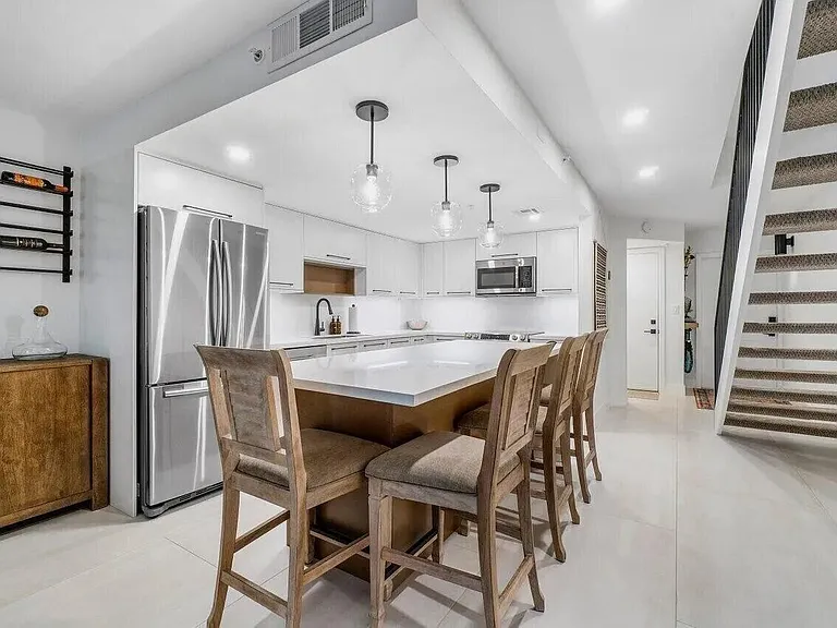 1100 Scotia Dr #105 — Photo 4