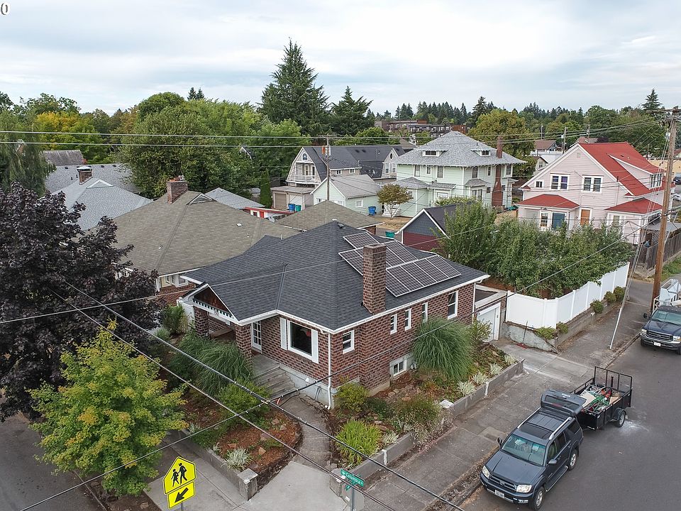 1st image of 1901 Columbia St