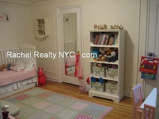 Rented by Rachel Realty | media 36