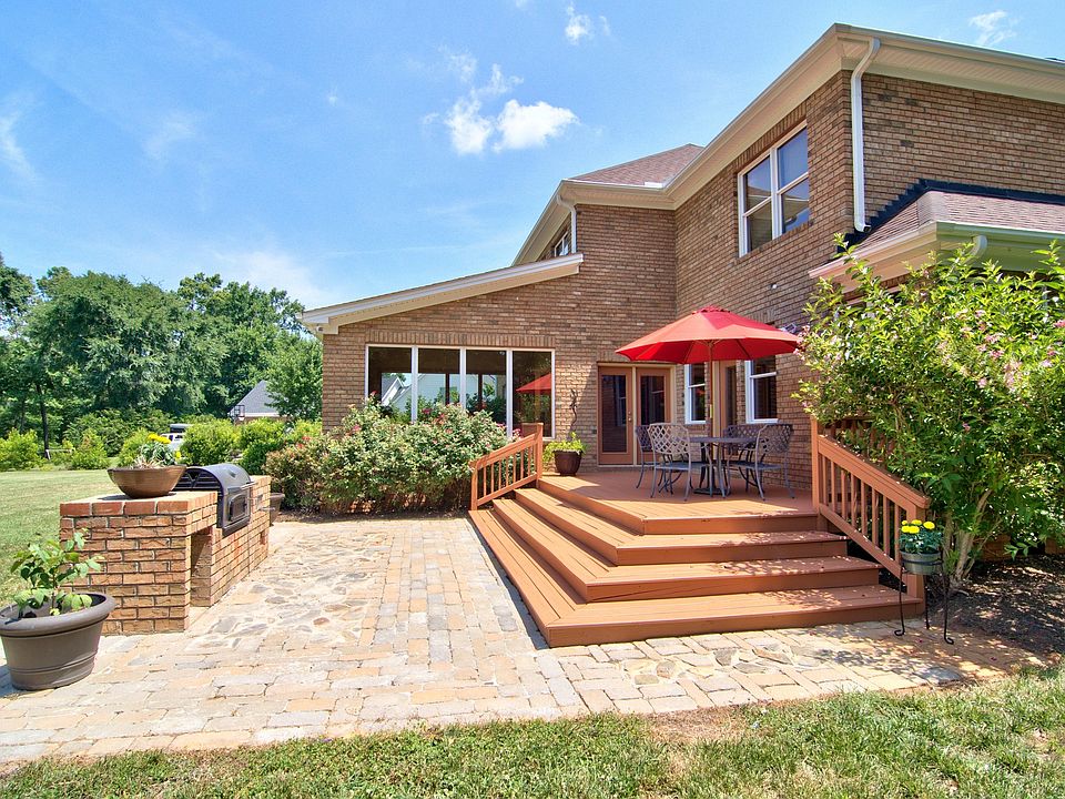 2nd image of 1016 Cedar Stone Way