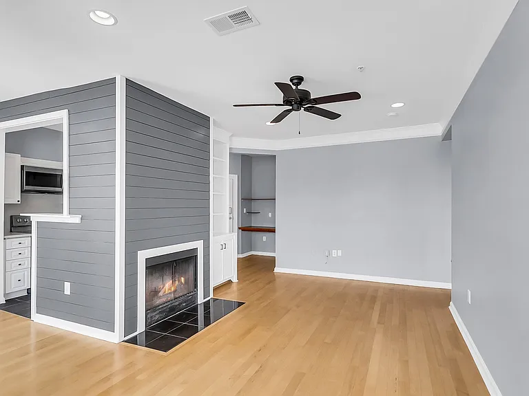 2332 Chatelain Way #1 — Photo 3