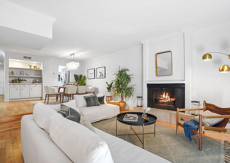 1st image of 1830 Kelton Ave APT 3