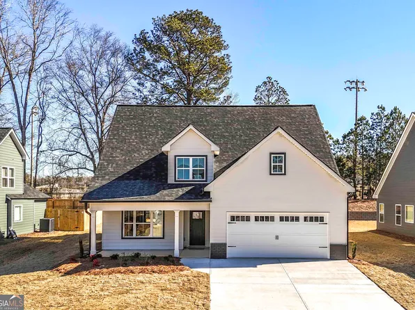 144 Brookstone Dr, Carrollton, GA 30116