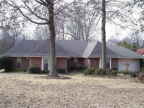 1st image of 2925 Woffington Ln