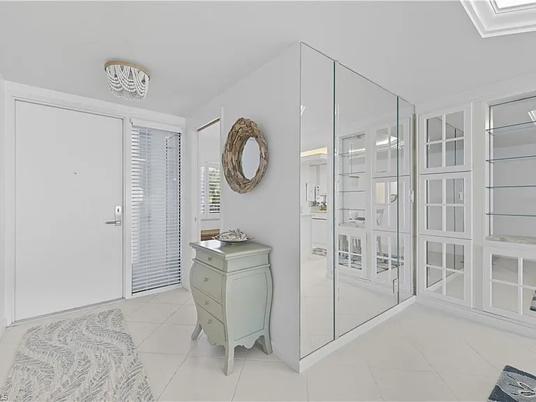 3443 Gulf Shore Blvd N #503 — Photo 3