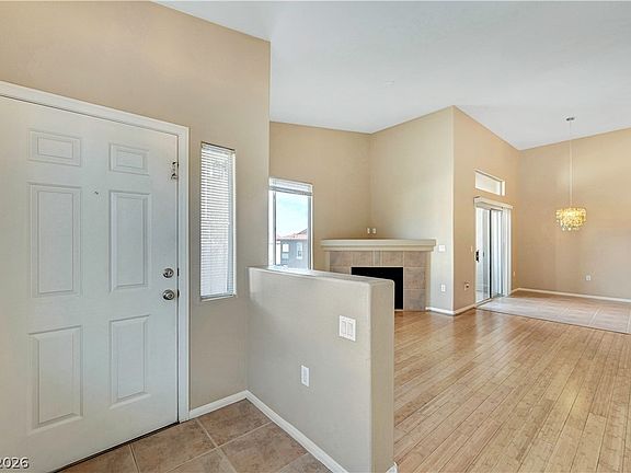 4th image of 2305 W Horizon Ridge Pkwy APT 2423