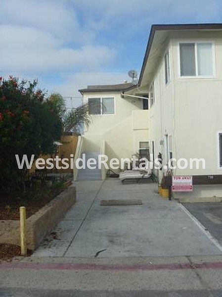 1st image of 730 Santa Barbara Pl