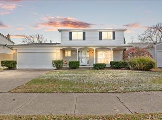 44611 Nantucket Dr, Canton, MI 48187