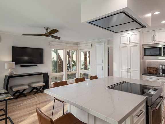 5th image of 1040 S Coast Blvd S #402