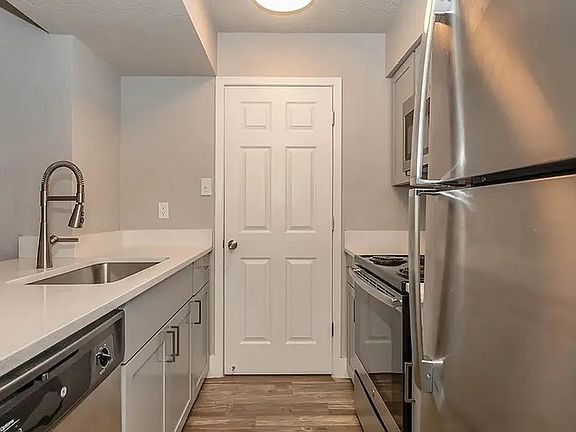 Kitchen 1 bedroom