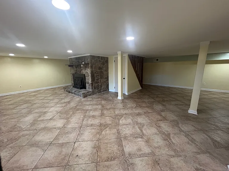 390 Fawn Dr — Photo 13