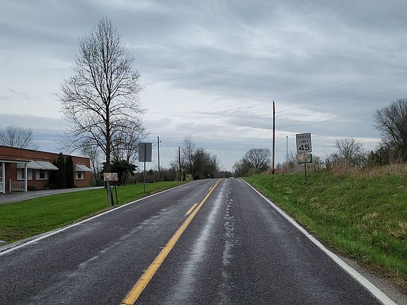 5th image of 3730 Highway B