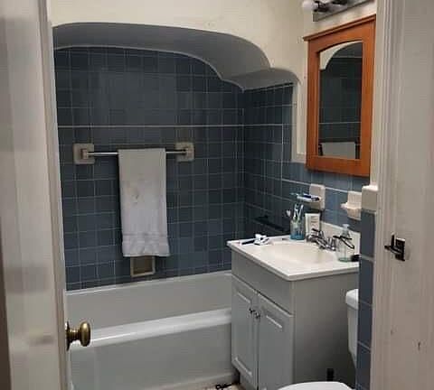 4th image of 86 Byxbee St #A
