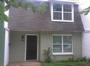 934 N Riverside Dr, Fort Worth, TX 76111