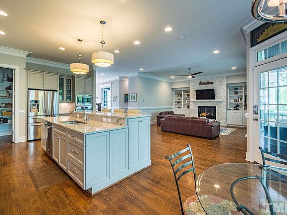 5th image of 209 Dogwood Bloom Ln