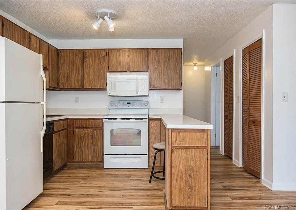 1st image of 1323 Harbor View Drive #1323