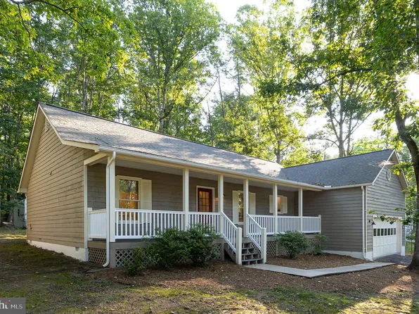 1002 Eastover Pkwy, Locust Grove, VA 22508