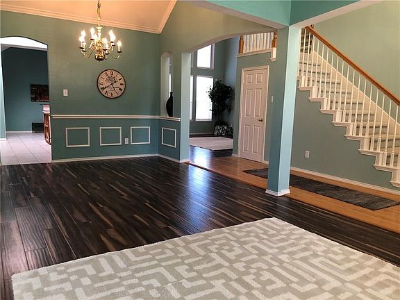 4th image of 3829 Cochran Dr