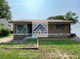 10648 Spring Garden Dr, Saint Louis, MO 63137