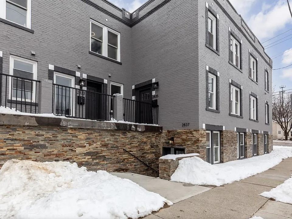 1st image of 2837 Ashland Ave #2837