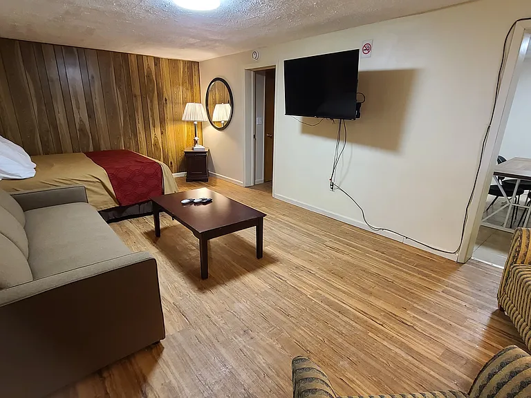 Presque Isle Extended Stay Suites — Photo 16
