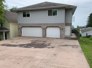 110 W 10th St, Duluth, MN 55806