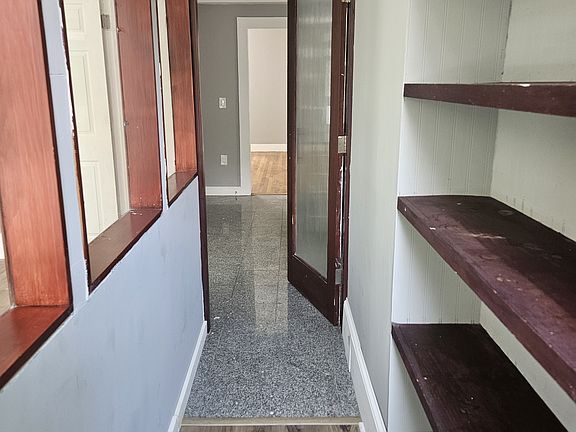4th image of 14 Hillside St #6