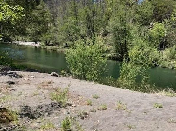 7120 Van Duzen Rd, Bridgeville, CA 95526