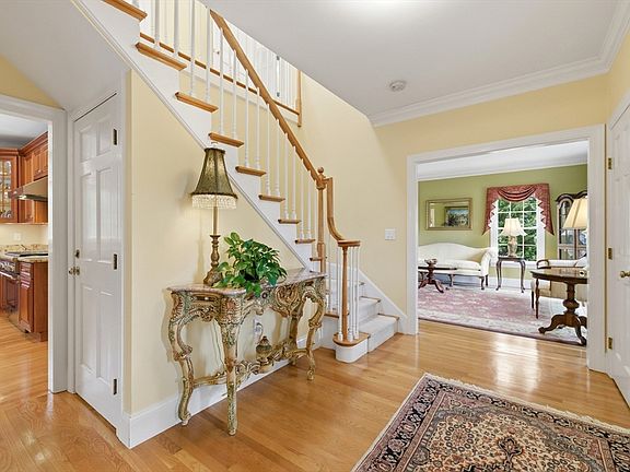 2nd image of 3 McKeever Dr