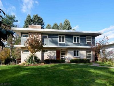 861 Thomas St, State College, PA, 16803