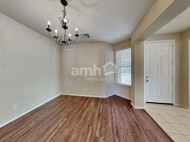 7227 W Darrow St — Photo 7
