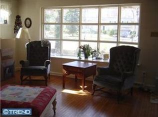 2245 Willow Brook Dr, Huntingdon Valley, PA 19006