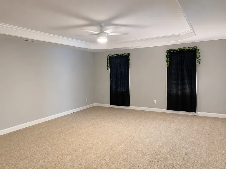 149 Cornel Ln — Photo 23