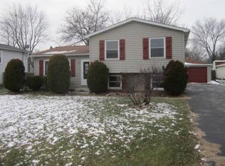 38674 N Cedar Ave, Beach Park, IL