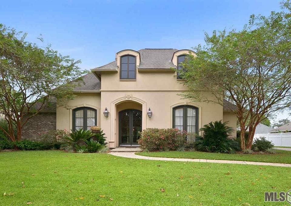 1st image of 3526 Bon Sejour Ave