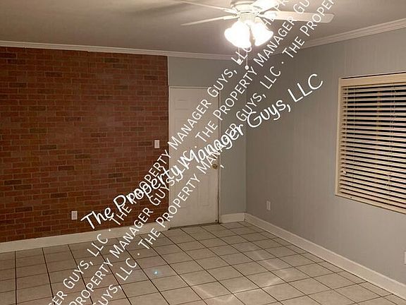 5th image of 700 Everglades Ct