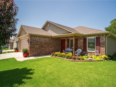 109 W Gillian Ave, Rogers, AR, 72758